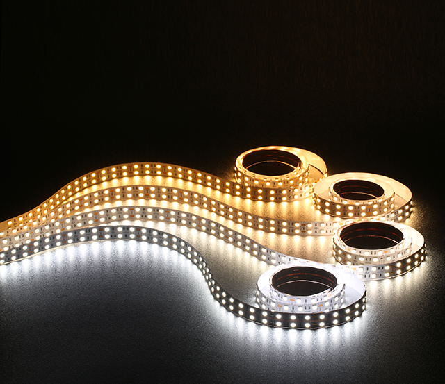 Striscia luminosa a LED a doppia fila IP68 che cambia colore